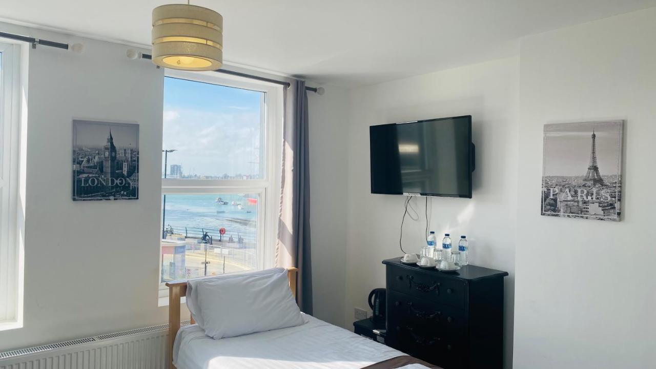 Lady Hamilton Inn بورتسماوث المظهر الخارجي الصورة